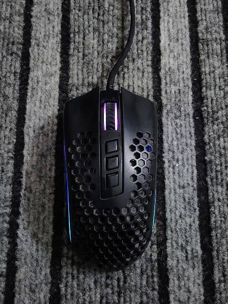 Redragon M8M storm lunar mouse 3