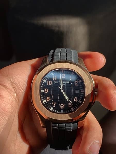 Patek Philippe Aquanaut (gold black) 2