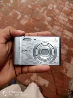 Sony Cybershot camera 0