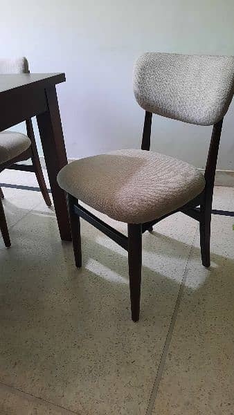 Dining table with 6 chairs for sale 2