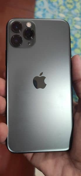 iphone 11 pro 64 gb PTA approved 10/10 condition. Scrachless. 6