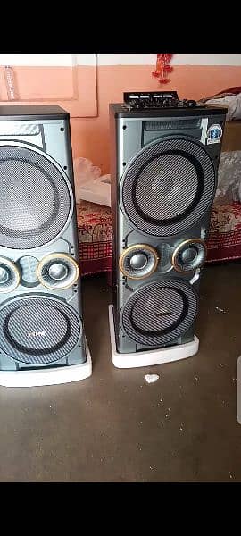 GEEPAS Brand new speakers 1