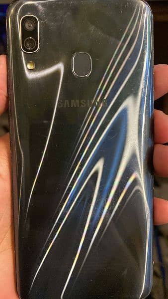 Samsung A30 1