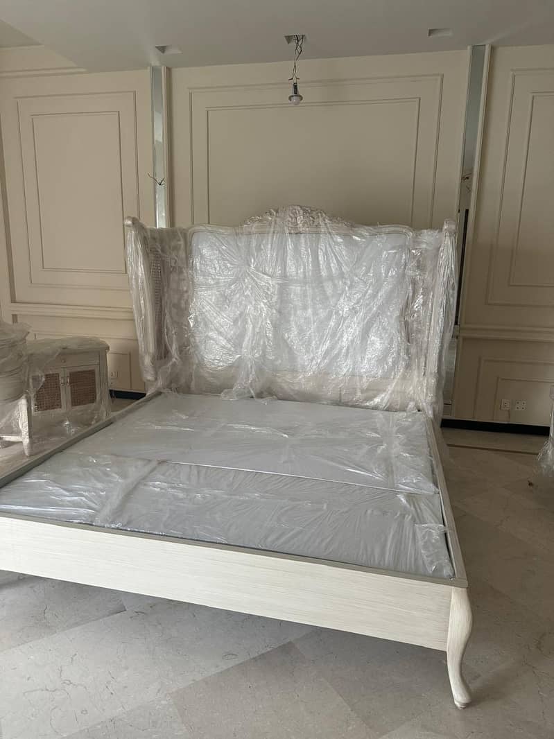 Pure sheesh Manor bed set 0