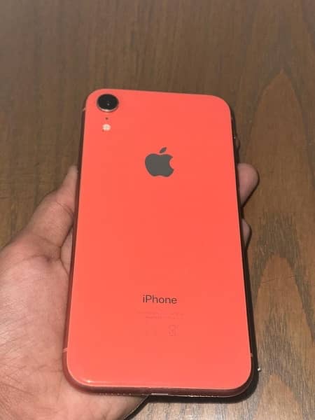 iPhone XR  pta 1