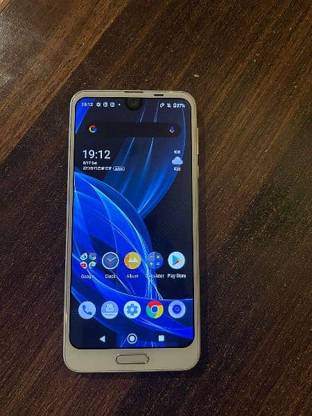 Sharp Aquos  R2  NON PTA 1