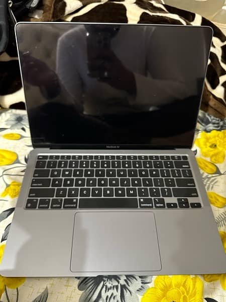 Macbook M1 Air 2020 3