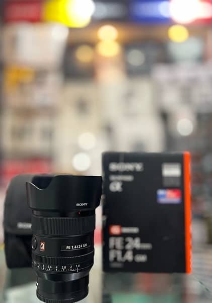 Sony FE 24mm F/1.4 GM lenses 1