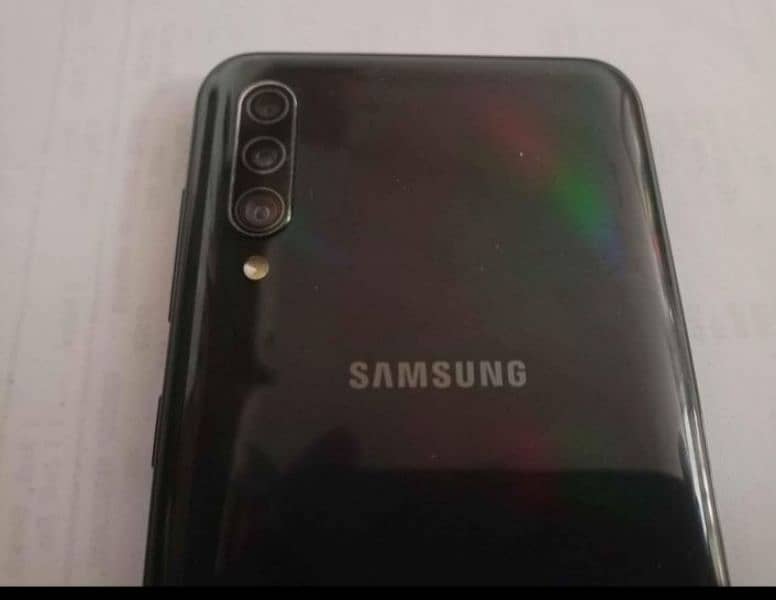 Samsung a30s 4/128 1