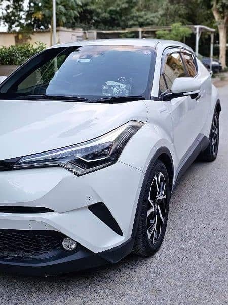 Toyota C HR G LED 2018 4.5 grade 1