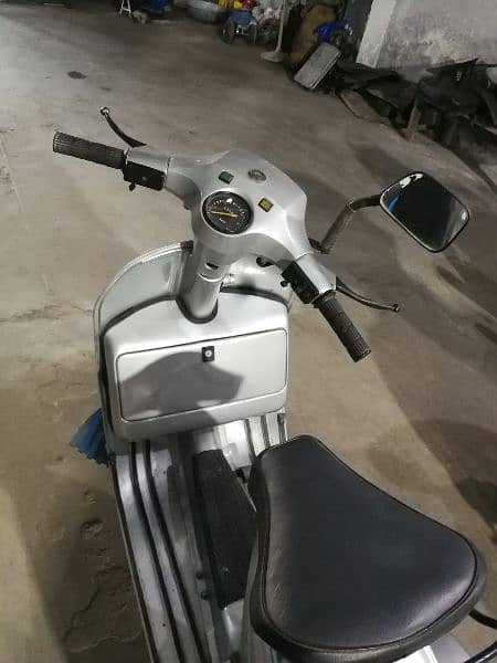 vespa scooter for vespa loves 150cc 13