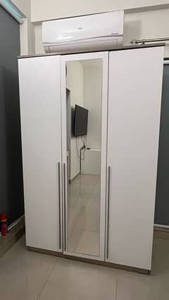 Wardrobe (3 Door)