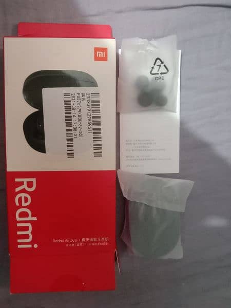 Redmi AirBuds with box 0