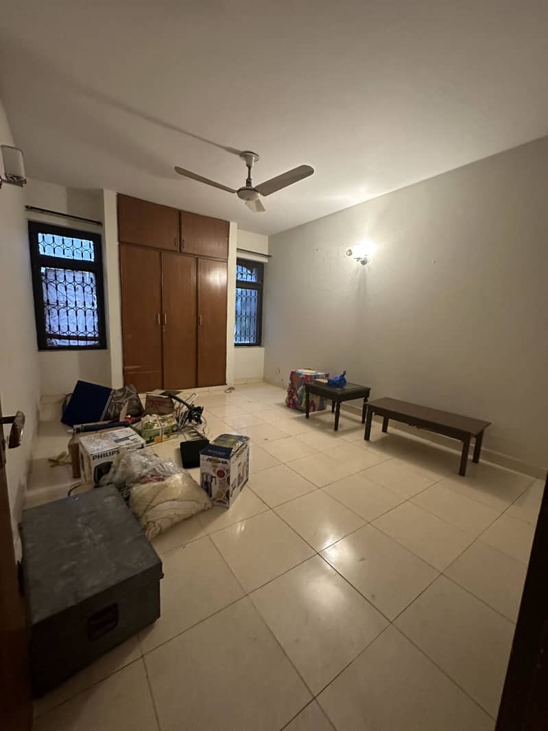 10 Marla Apartment For Sale In Askari 5 1