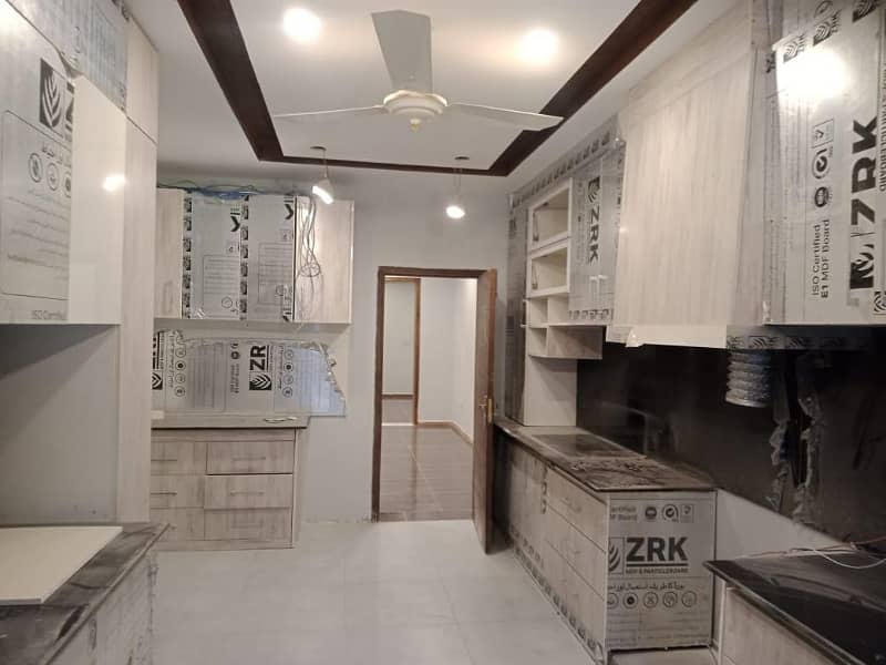 Model Town, One Kanal Exceptionally Good Corner House 6