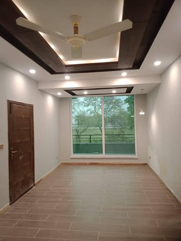 Model Town, One Kanal Exceptionally Good Corner House 7