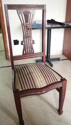 4 Dinning Chairs for sale