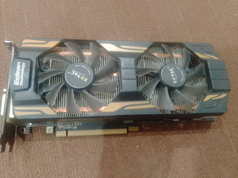 GTX 760 2gb gddr5 256bit 2