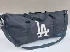 Gym bag / travelling bags / duffle bag