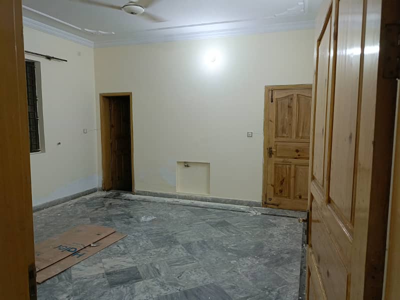 VIP UPPER Portion for Rent, 10 Marla House for Rent in Pwd Near TO London Bakar 4