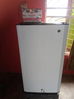 Pel mini room size fridge