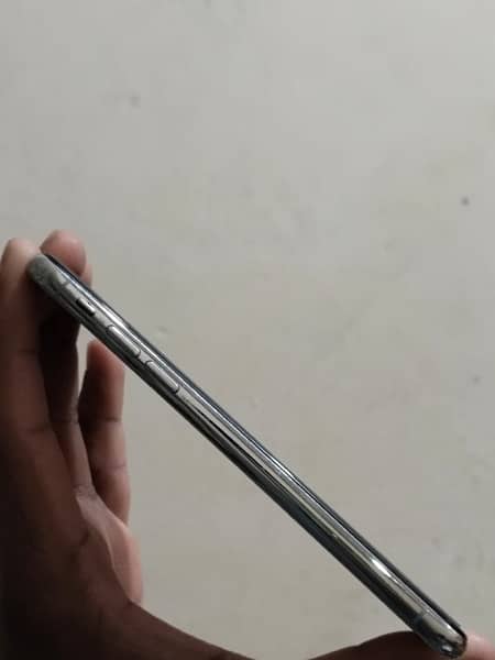 iphone x LLA model non pta waterpack minor line on panel batery 77% 3