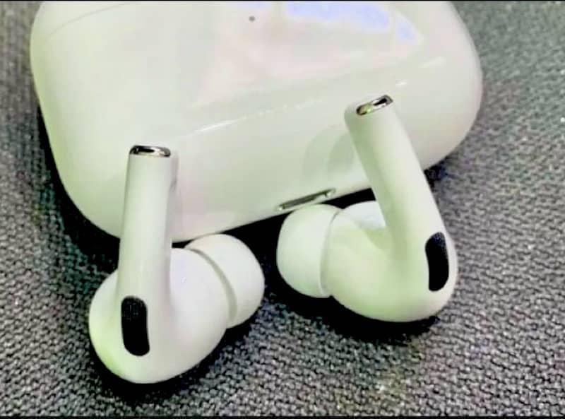 Airpods Pro, White 1