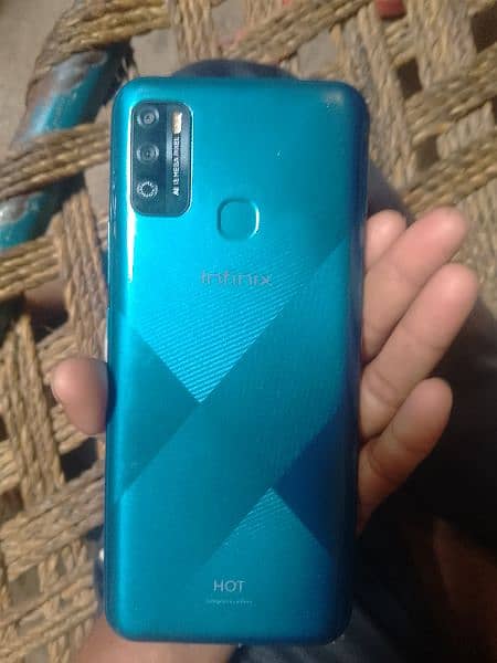 infinix note 9 10/9 condition with charger 4/64 GB memory 1