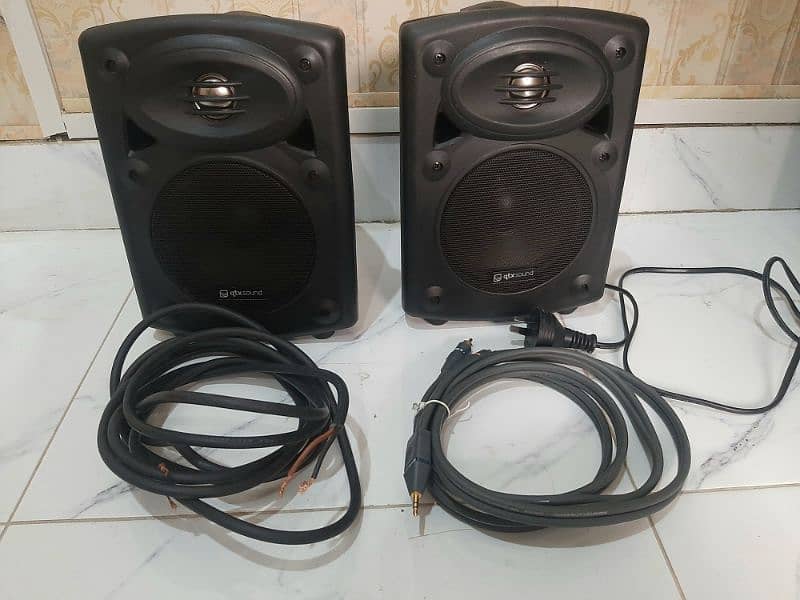 QTX Studio Powered Monitors 0