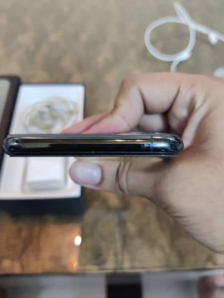 iphone 11 pro max PTA approved 2