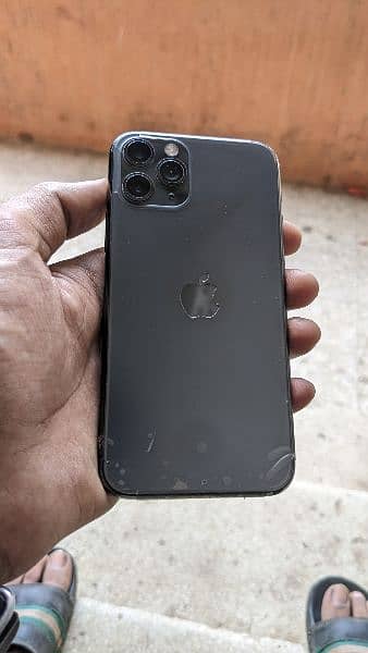 Iphone 11 pro 64,GB discount available 3