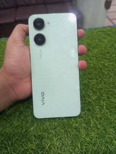 Vivo Yo3 available with box 0