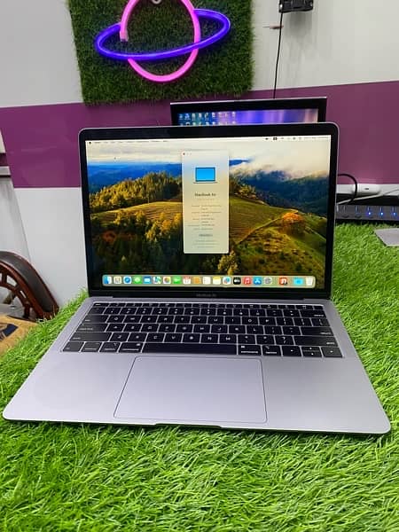 APPLE MACBOOK AIR 2019 NEW 10/10 US STOCK |  What’sapp 03215984936 7