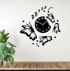 Wall Clock with Butterfly Design