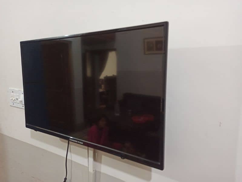 ChangHong Ruba LED Tv Simple 0