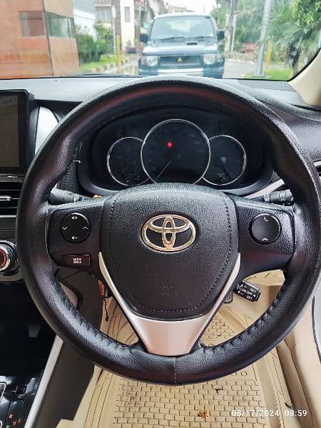 Toyota Yaris 2023 13