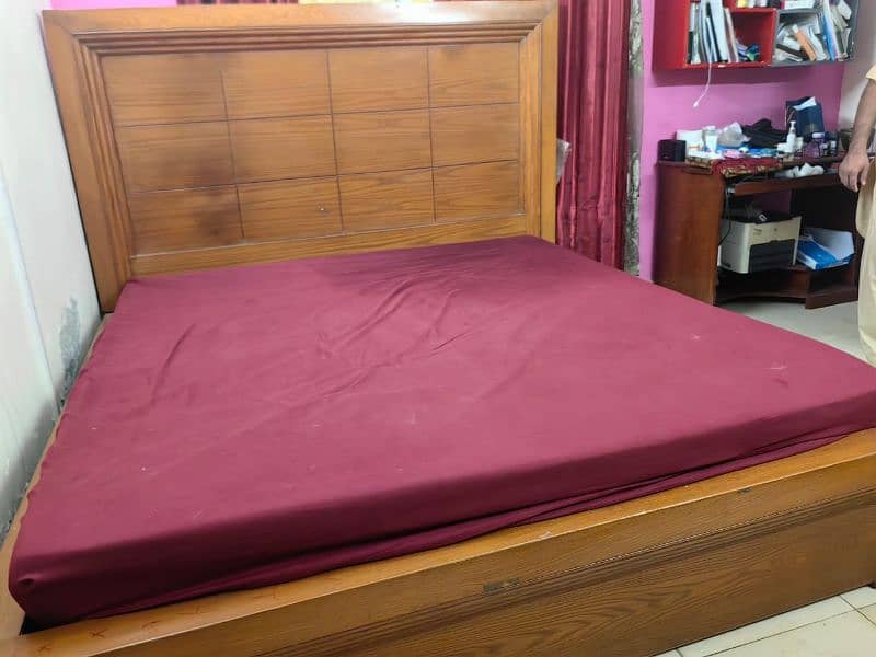 Wooden Bed with sidetsbles and dressing 9