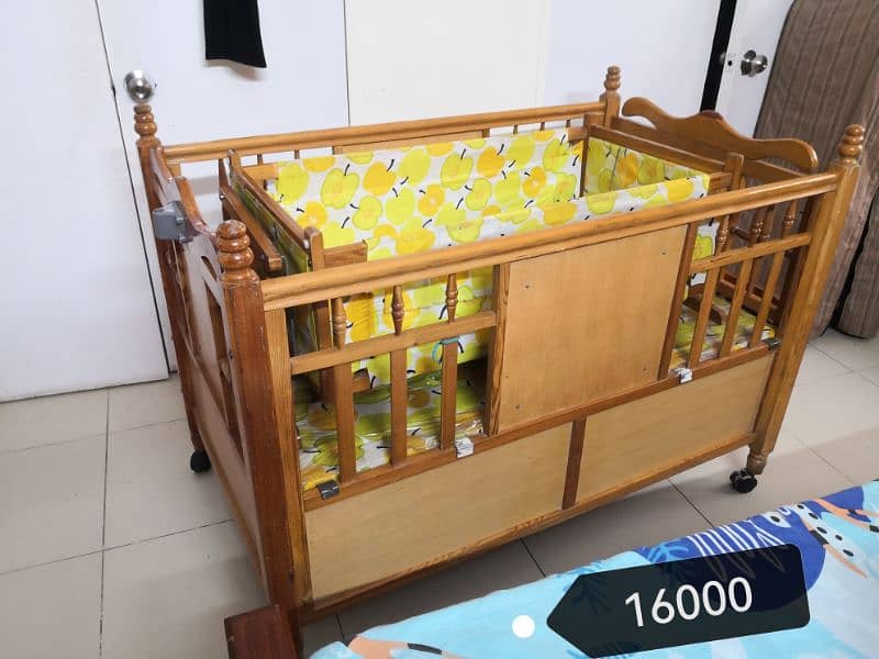 Wooden Bed with sidetsbles and dressing 10