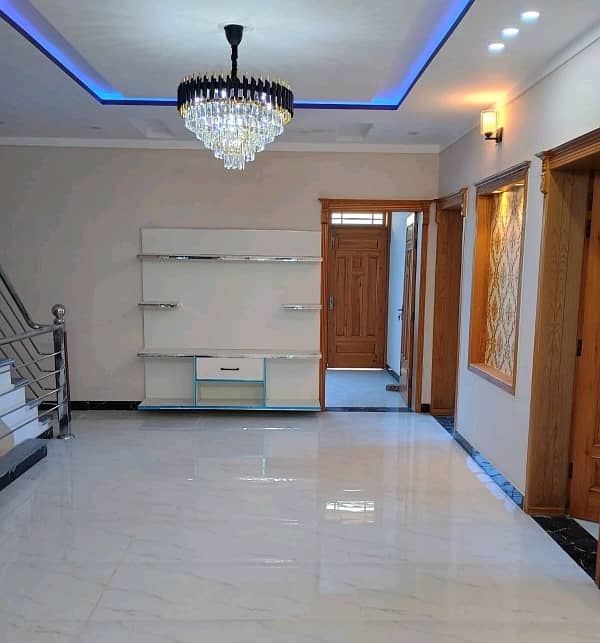 To Sale You Can Find Spacious House In G-13 12