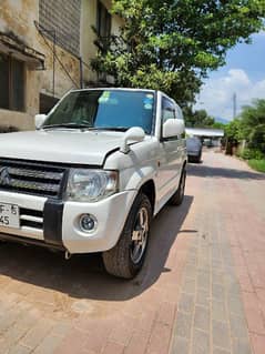 Mitsubishi Pajero Mini 2015