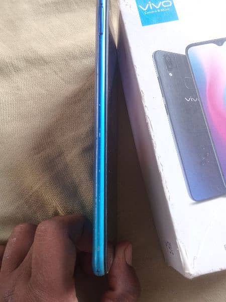 Vivo 1814 for sale blue color 3