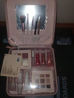 Mini Beauty Box