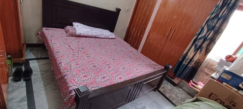 double bed with mattress/sofa set five seater 2