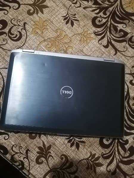 Laptop cor i7 2nd gen 0