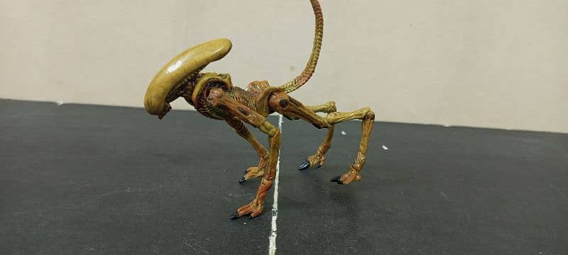 Neca Alien 3 Bambi Burster Action figure 4