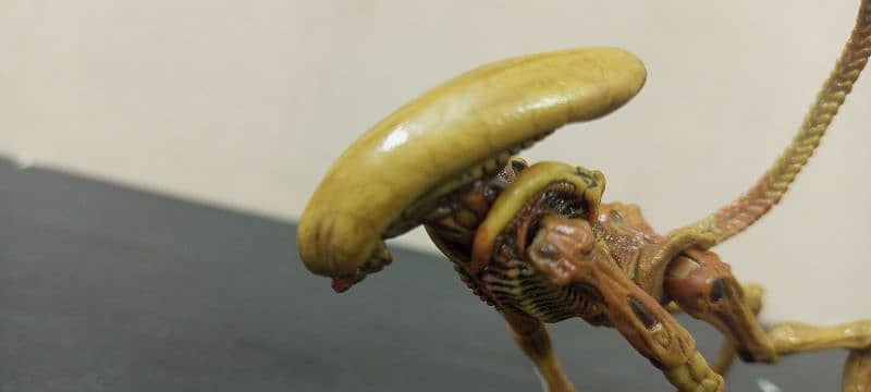 Neca Alien 3 Bambi Burster Action figure 5