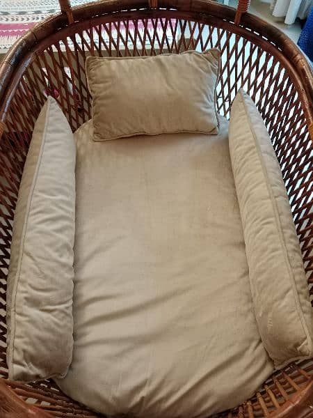 Handmade cane/rattan  baby cot include baby mattress and cushions 3