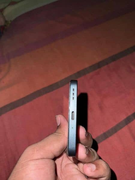 oppo reno 11f 4