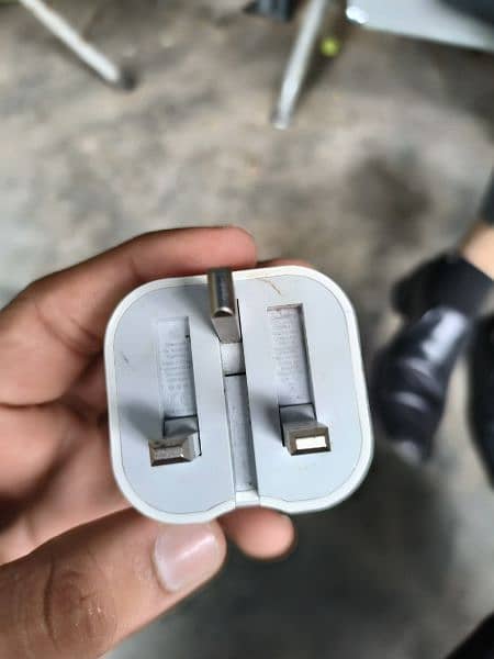 100 % original I phone charger 2 months use only 1