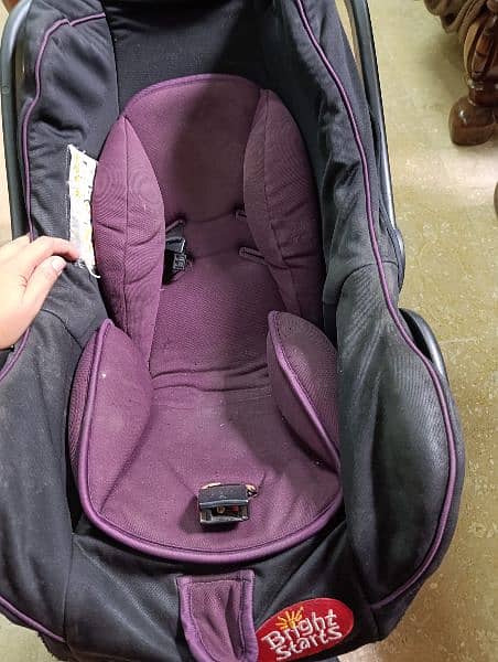 baby carrycot 1